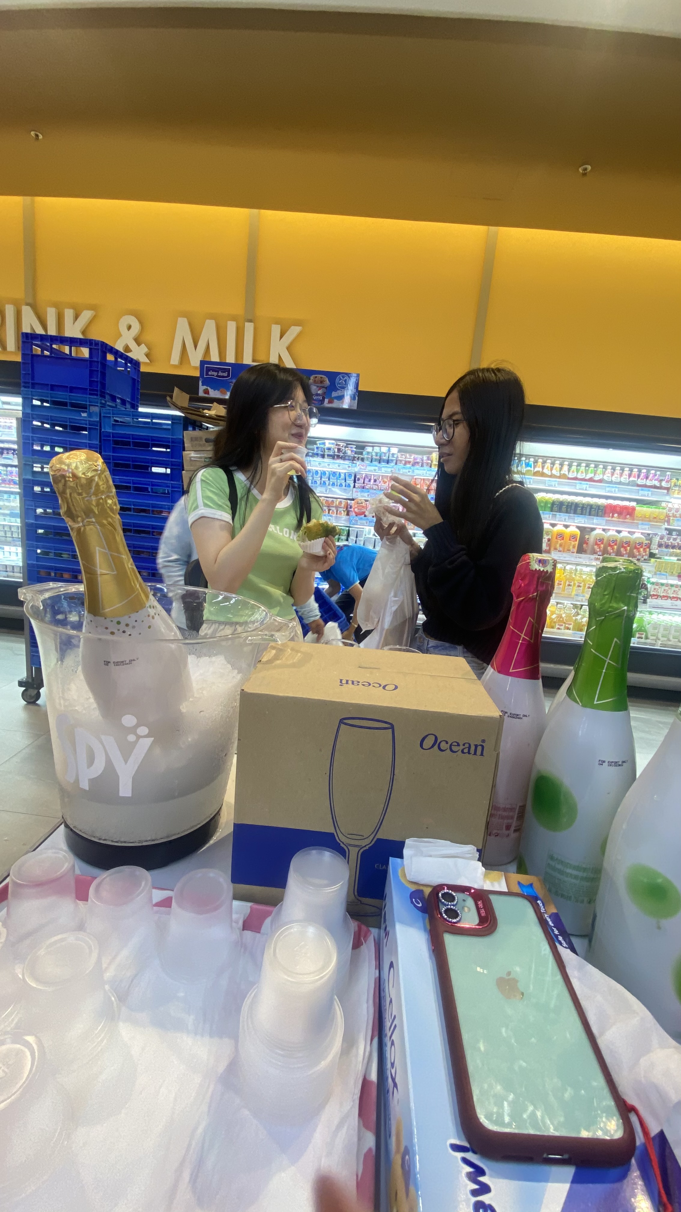 SPY Sparkle Fruit Revolutionizing FMCG Distribution with Da Houg Heng 25th December at Makro Cambodia - Image 6